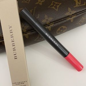 Burberry lip velvet crush